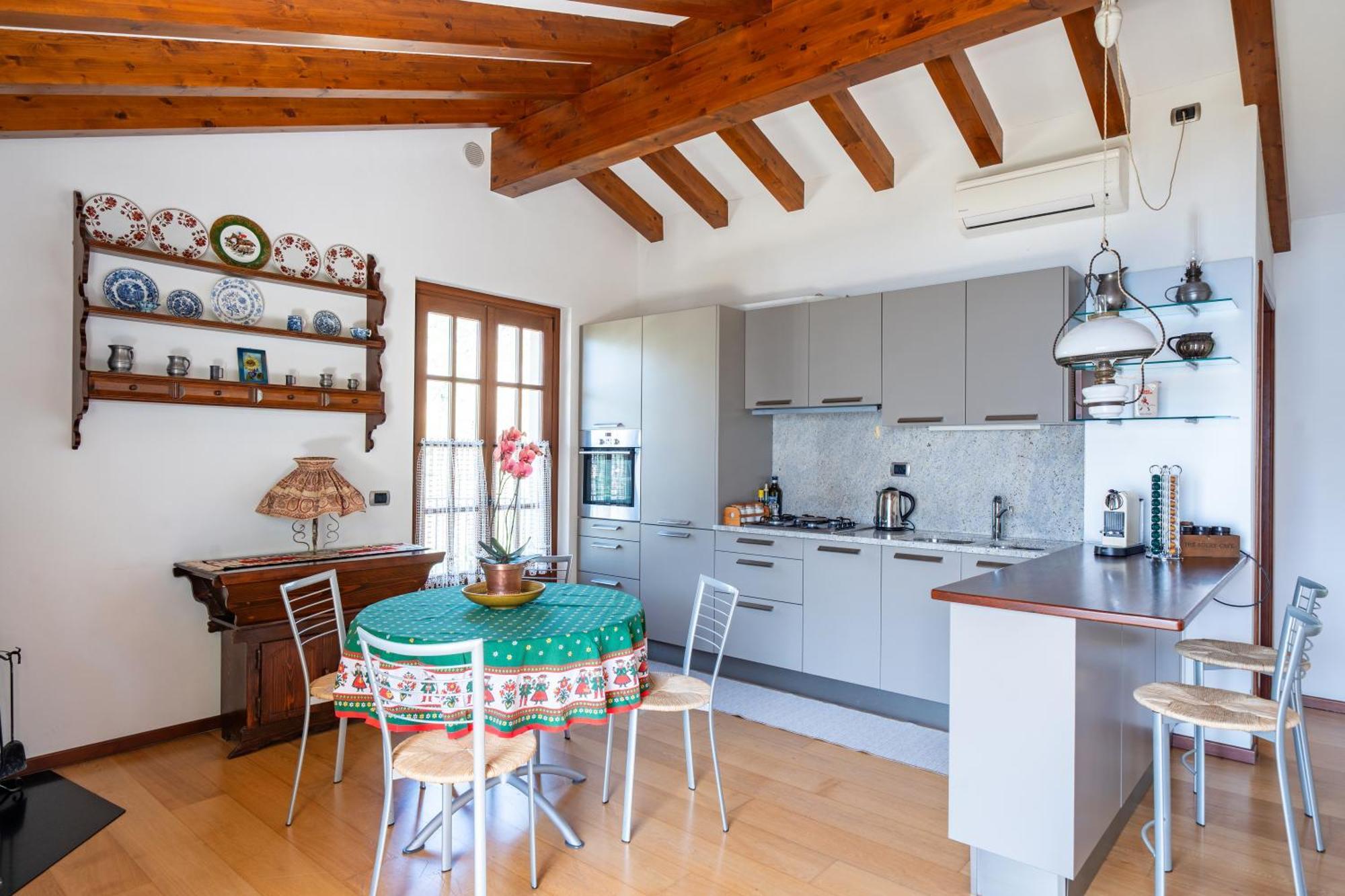 Alveluu Ristorante E Suites Tremezzo Buitenkant foto
