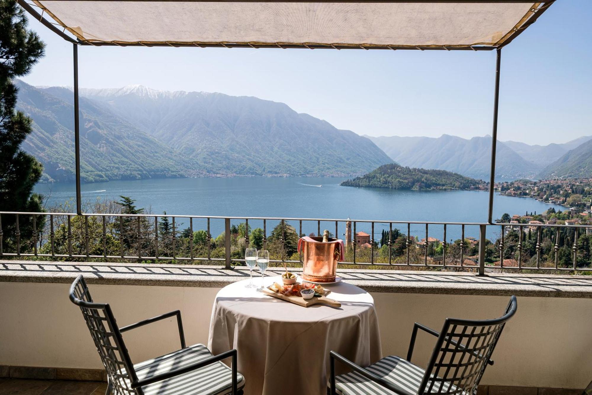 Alveluu Ristorante E Suites Tremezzo Buitenkant foto