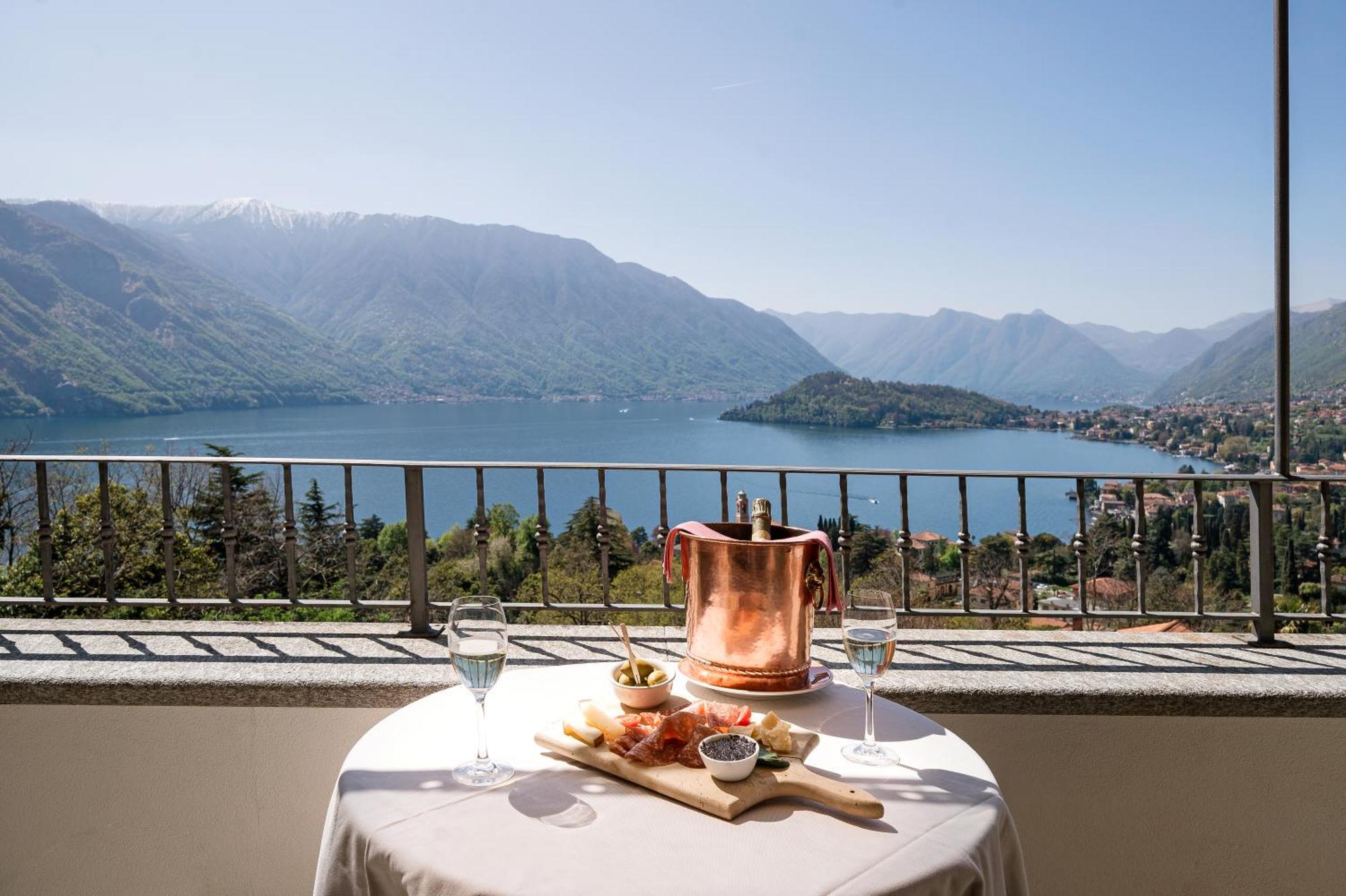 Alveluu Ristorante E Suites Tremezzo Buitenkant foto